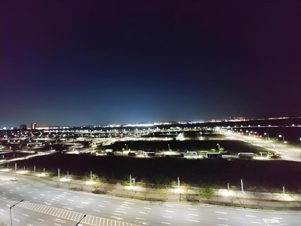Riviera Incheon Airport Hotel Bagian luar foto