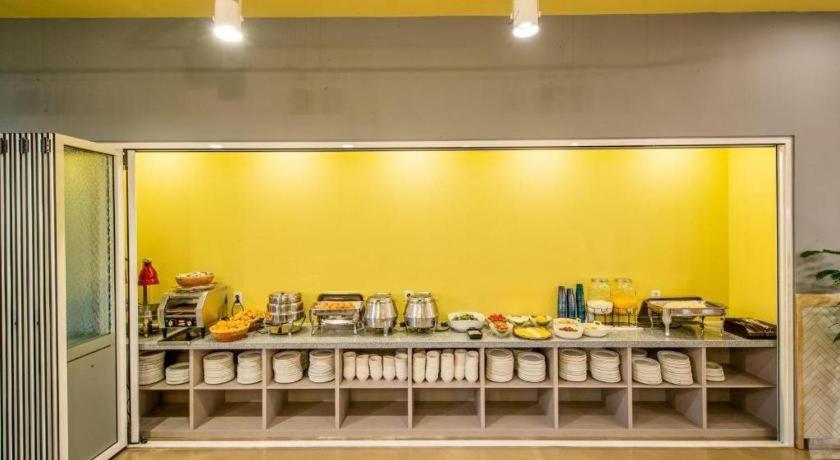 Riviera Incheon Airport Hotel Bagian luar foto
